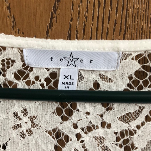 (Fever) white lace top - Picture 3 of 4